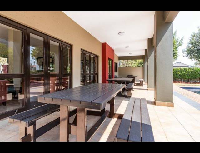 1 BEDROOM PROPERTY TO RENT IN LONEHILL